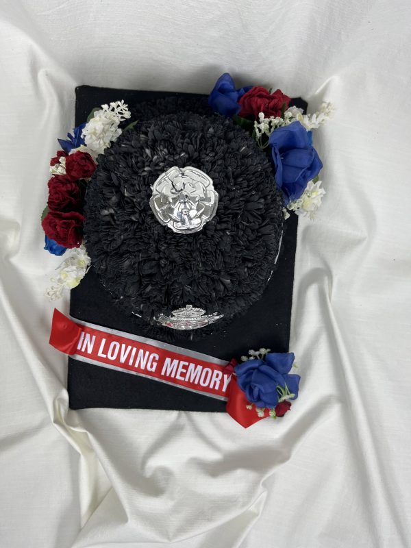 Police Helmet Wreath - Image 4